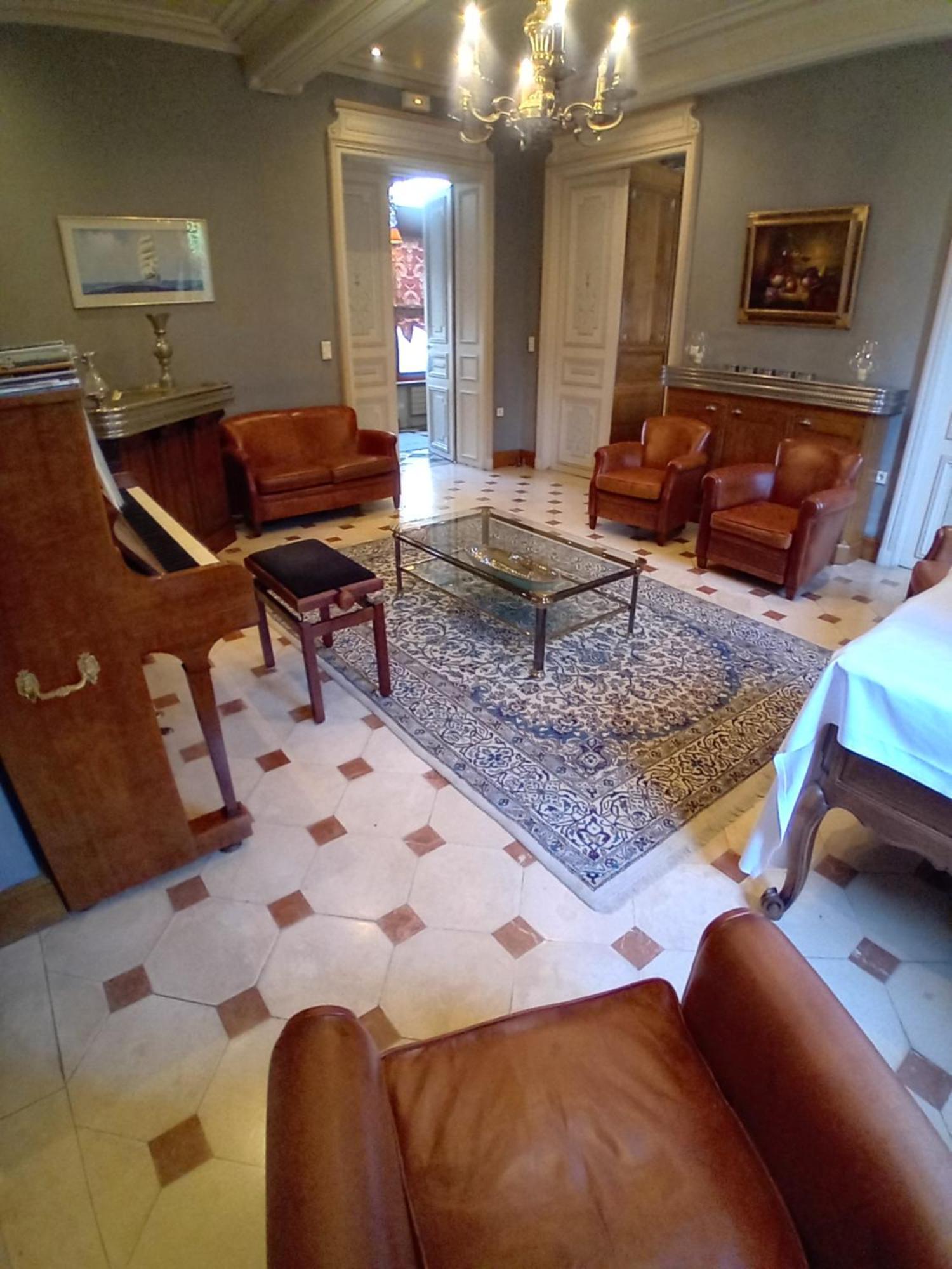 Hotel Particulier Des Canonniers Сен-Кантен Экстерьер фото