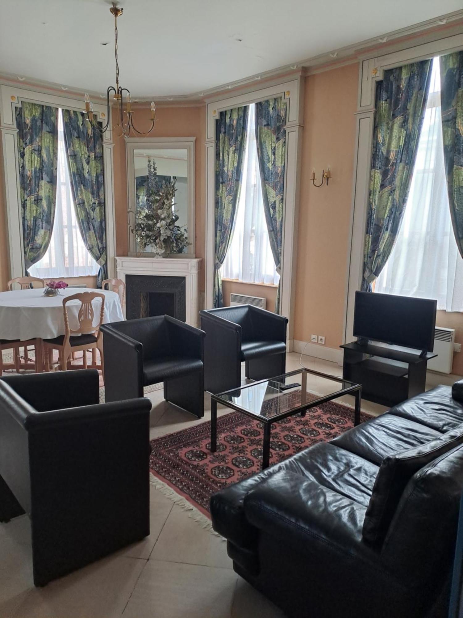 Hotel Particulier Des Canonniers Сен-Кантен Экстерьер фото
