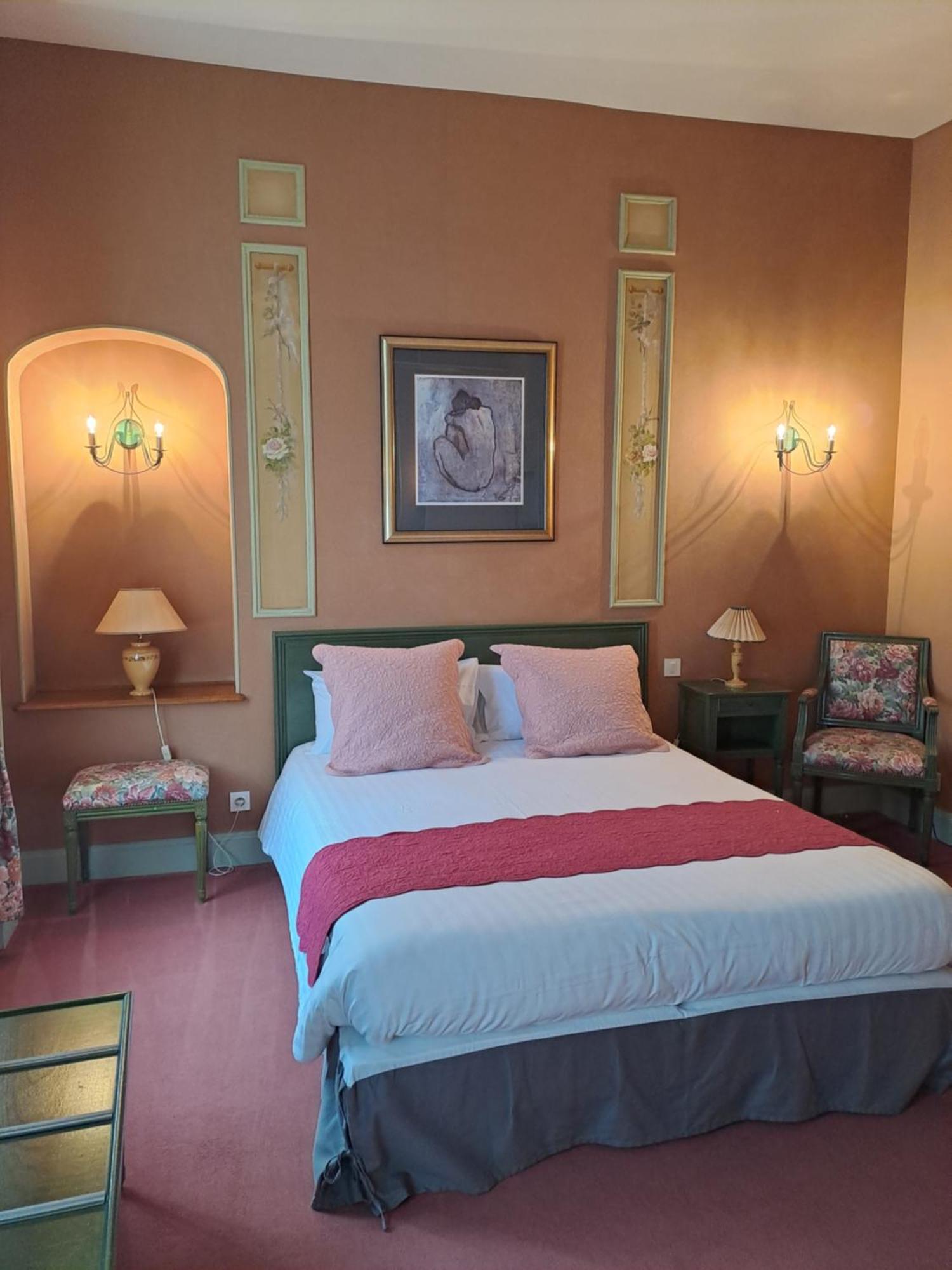 Hotel Particulier Des Canonniers Сен-Кантен Номер фото