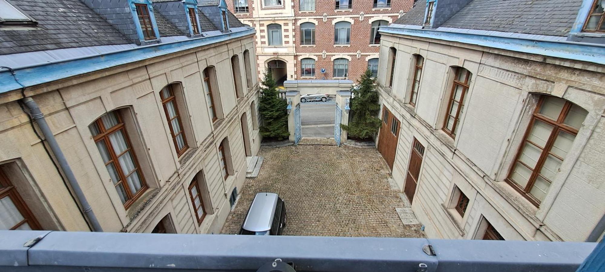 Hotel Particulier Des Canonniers Сен-Кантен Экстерьер фото